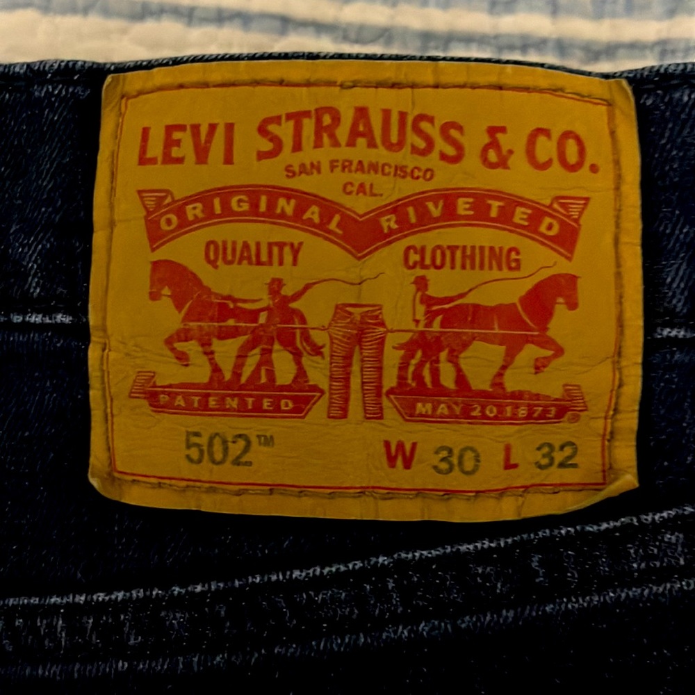LEVIS JEANS - Picture 2 of 3